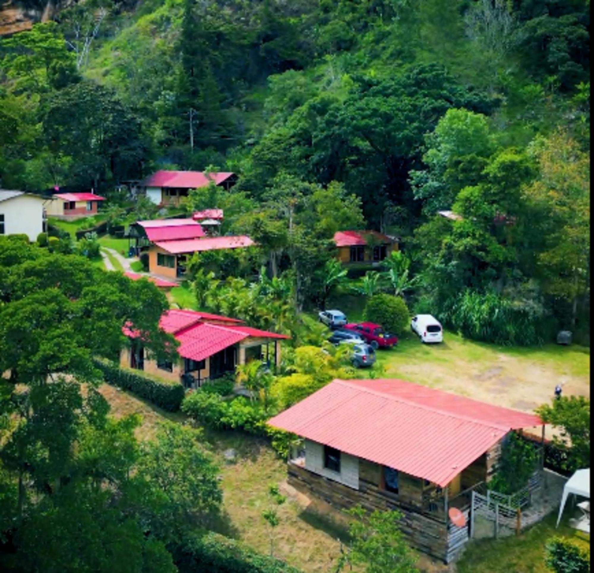 Hotel Campestre Rocas Del Paraiso Machetá Exterior foto